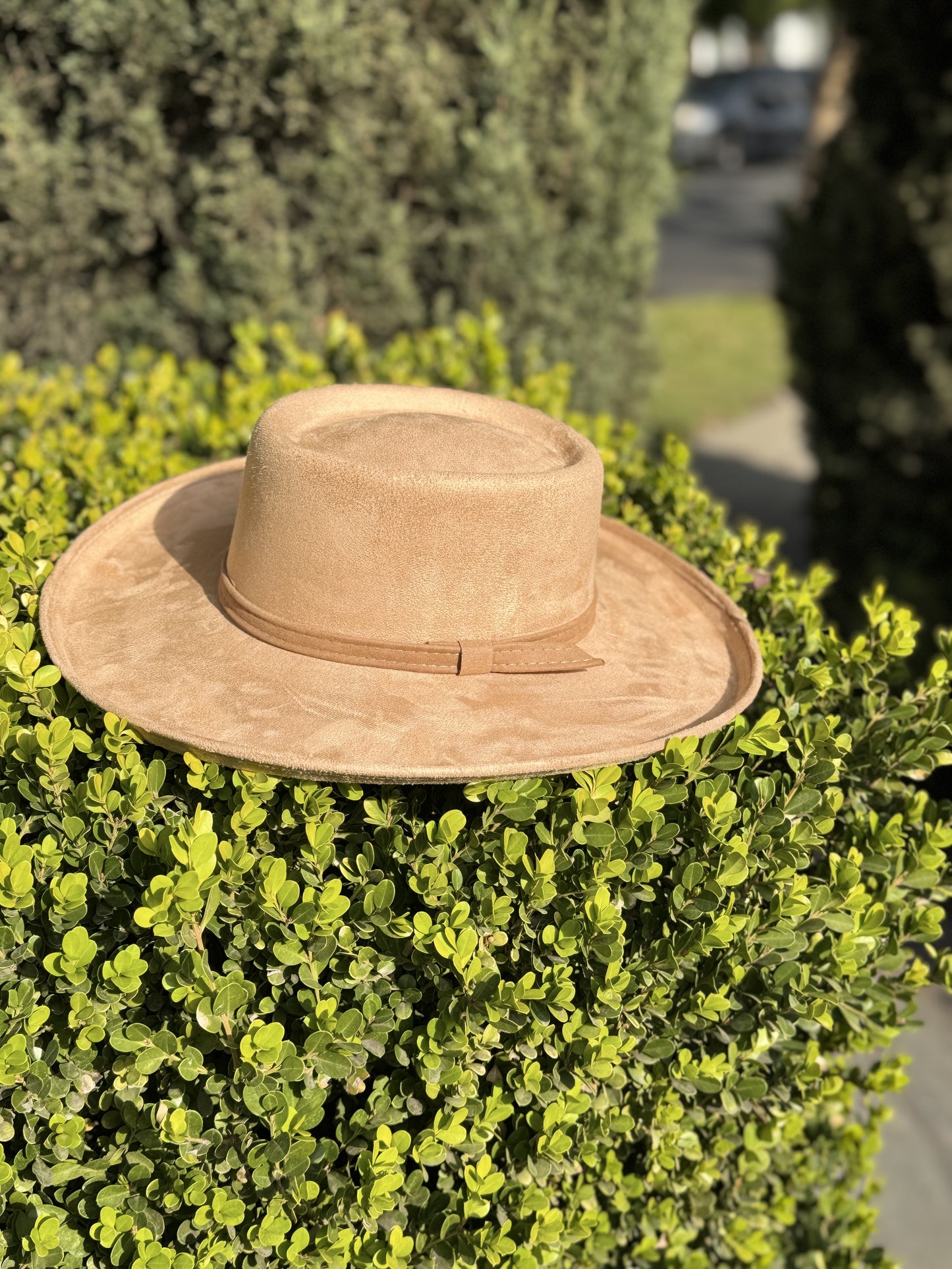 vegan suede hat with pencil brim