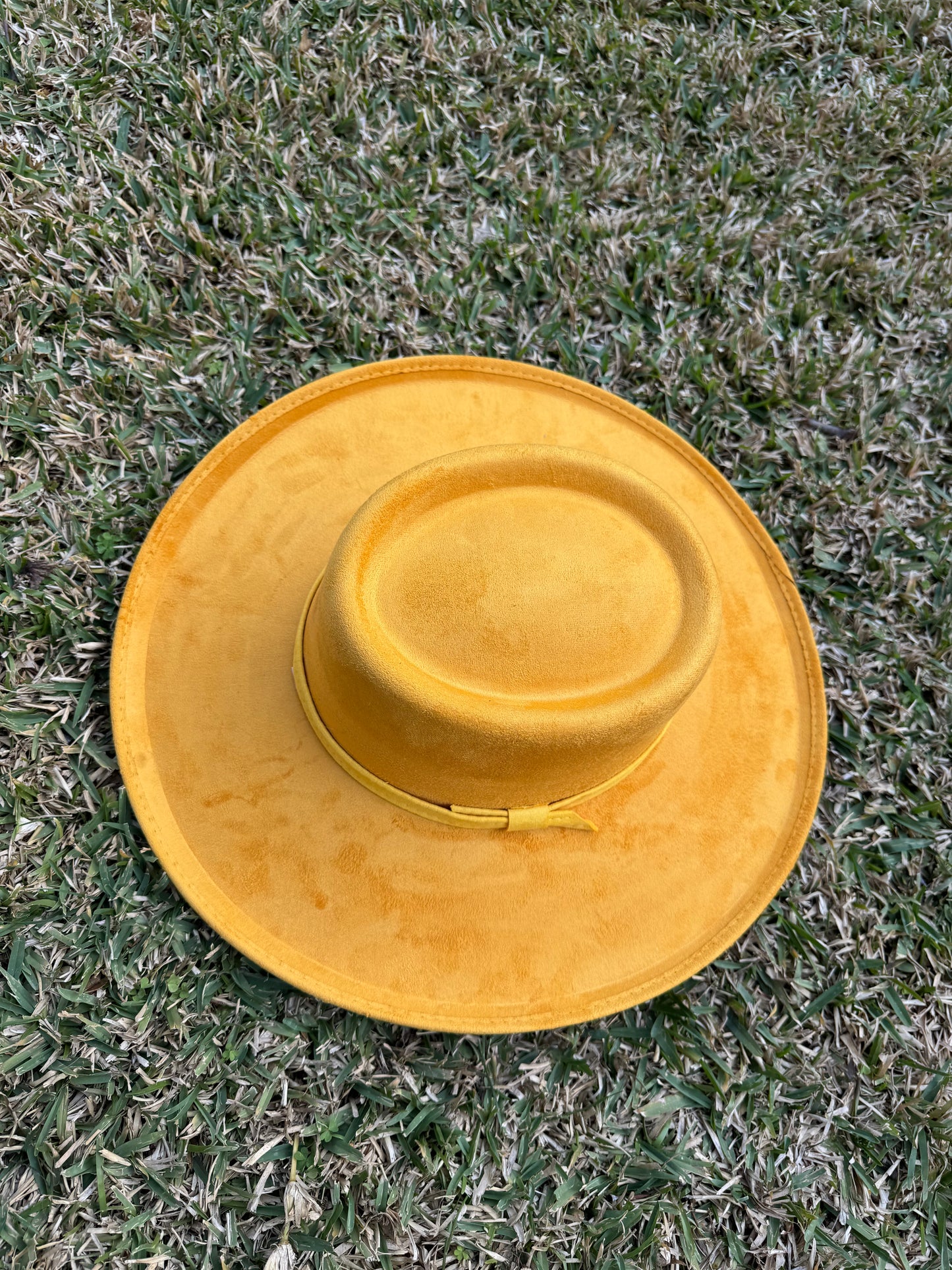 vegan suede hat with pencil brim