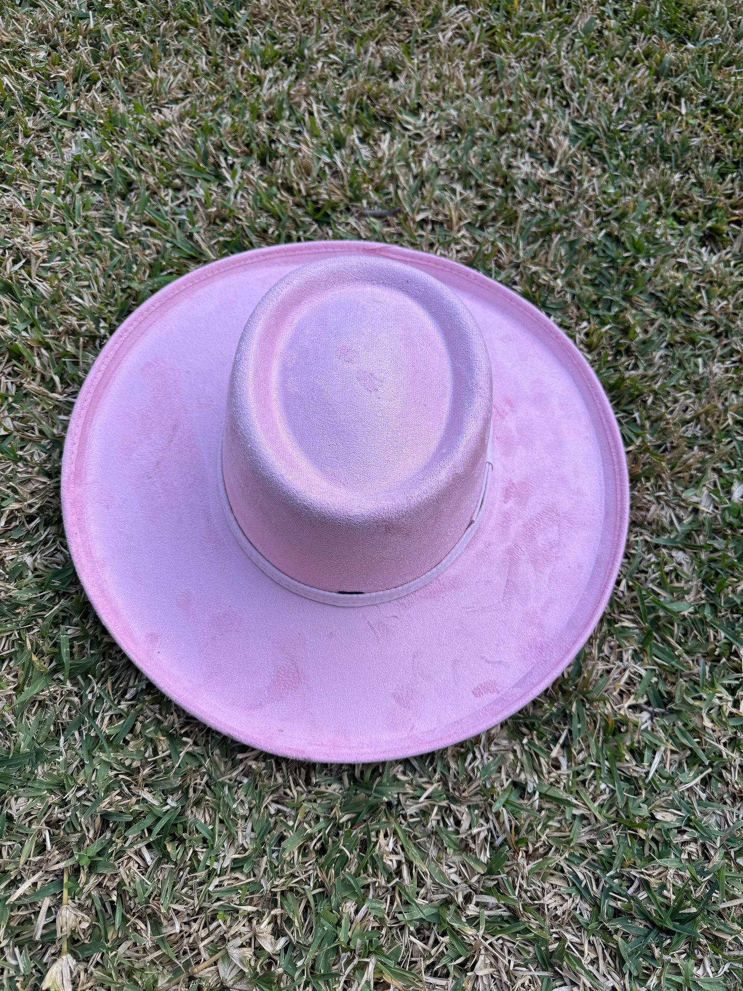 vegan suede hat with pencil brim