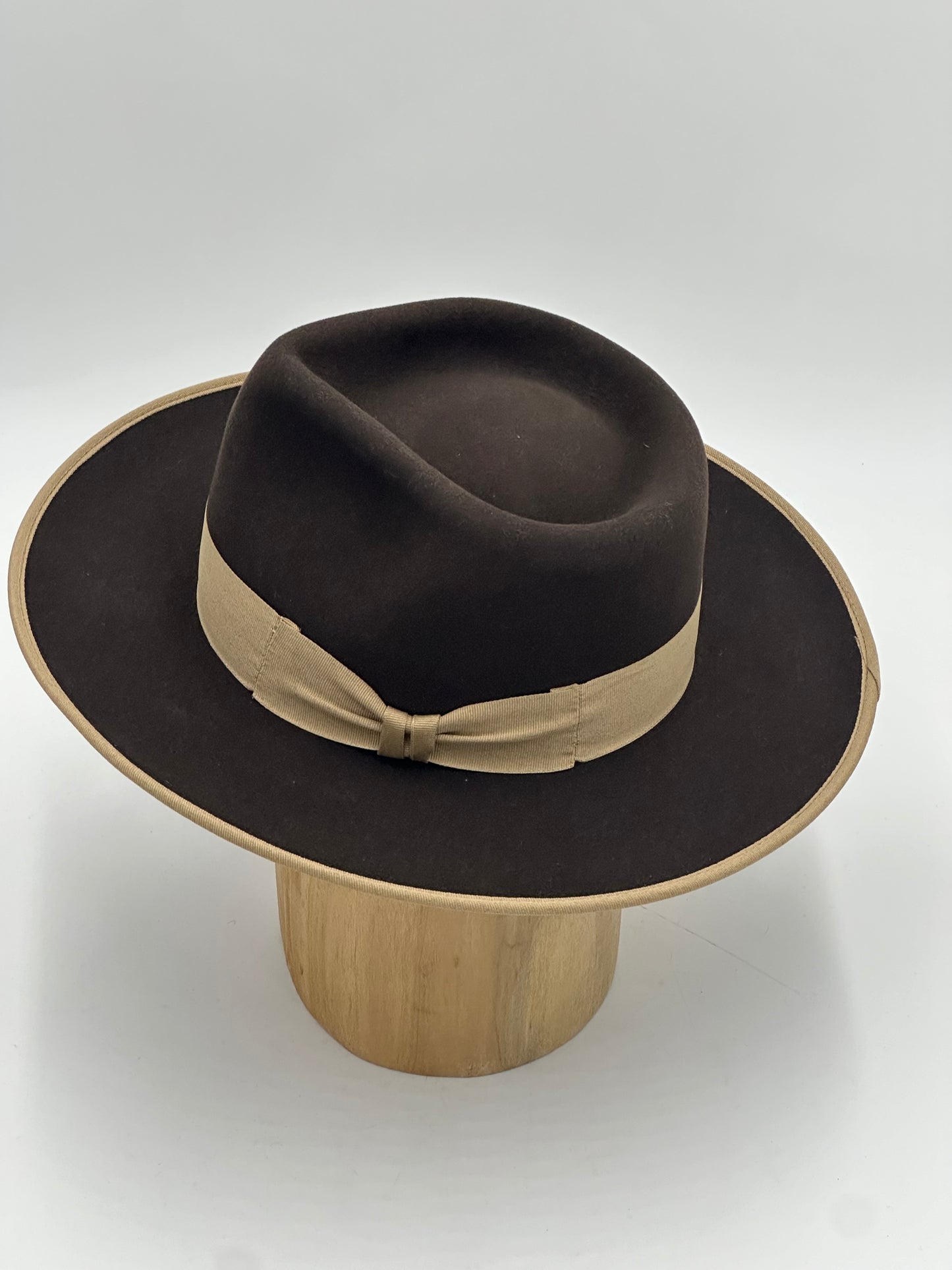 Fedora brown